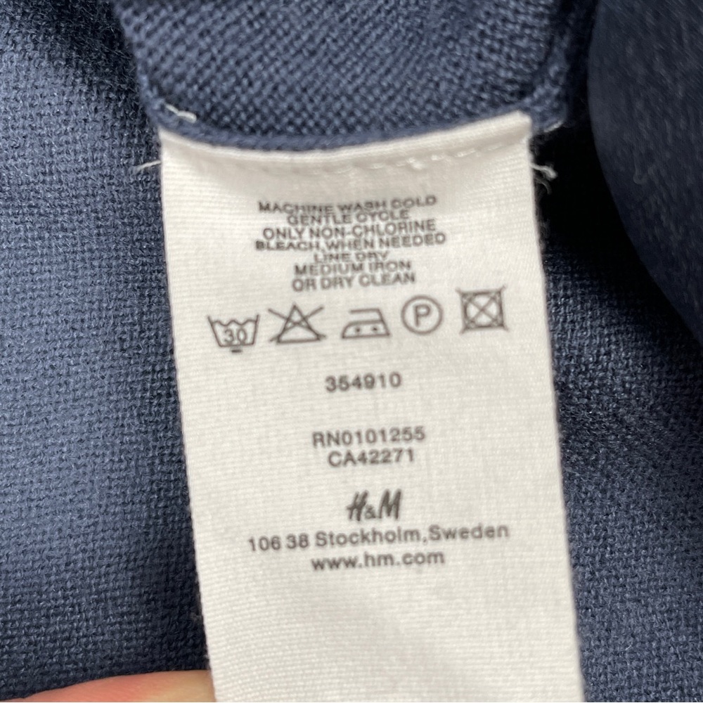 Stella McCartney Navy Satin-Trim V-Neck Sweater - Picture 15 of 15